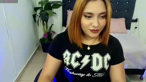 Kariina online show from December 15, 7:40 pm