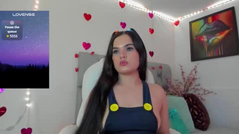 Snapshot of karin_grey69 chatting on October 3, 2:41 am Karin online show from October 3, 2:41 am