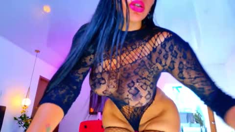 karina4squirt online show from June 4, 1:50 pm