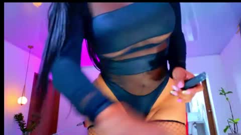 karina4squirt online show from June 15, 8:00 pm
