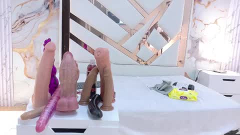 Snapshot of karina_analdeep chatting on May 20, 8:48 pm Karina analDeep online show from May 20, 8:48 pm