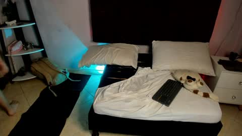 Snapshot of karina_coral chatting on May 27, 1:57 am karina_coral online show from May 27, 1:57 am
