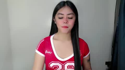 Snapshot of karina_fuckdoll chatting on May 4, 1:29 pm I AM BELLE online show from May 4, 1:29 pm