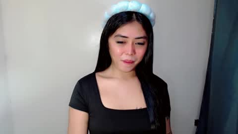 Snapshot of karina_fuckdoll chatting on May 16, 3:44 pm I AM BELLE online show from May 16, 3:44 pm
