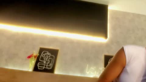 Snapshot of karina_gomez_18 chatting on February 23, 11:40 am Kari online show from February 23, 11:40 am