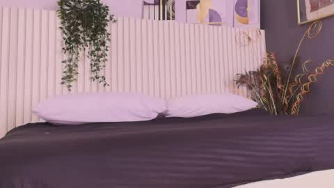 Snapshot of karina_gomez_18 chatting on June 7, 1:04 pm Kari online show from June 7, 1:04 pm