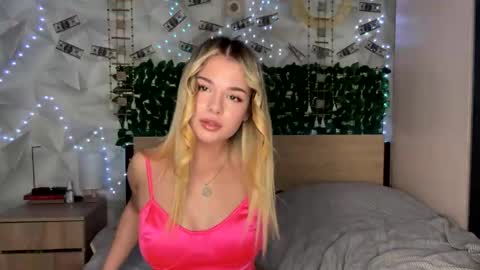 Karina online show from April 28, 11:26 am