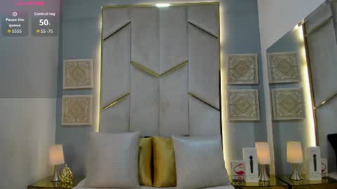 Snapshot of karinaacox chatting on June 21, 8:50 am karinaacox online show from June 21, 8:50 am