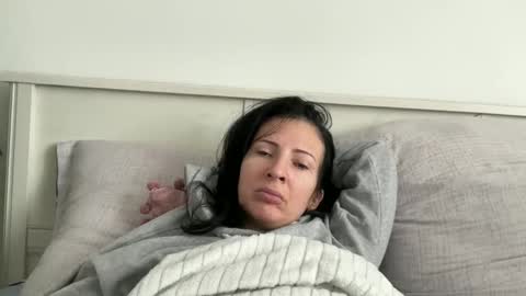 Karina online show from February 5, 10:30 am