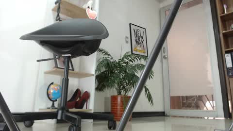 Karin online show from February 10, 3:21 pm