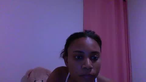 Snapshot of karinegigi chatting on February 12, 2:24 am Karinegigi online show from February 12, 2:24 am