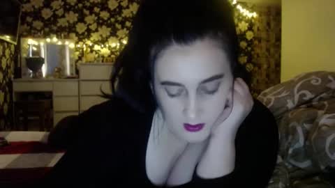 Snapshot of karinkabrunetka2 chatting on December 24, 8:22 am karinkabrunetka2 online show from December 24, 8:22 am