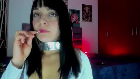 Snapshot of karinna__raven chatting on November 3, 10:53 pm KARINNA RAVEN online show from November 3, 10:53 pm