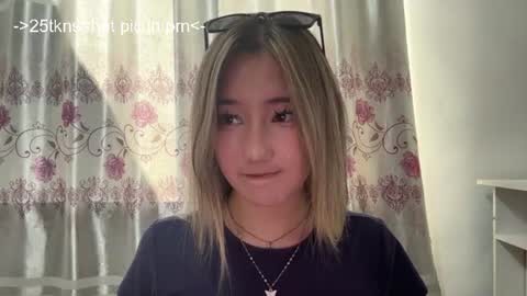 Snapshot of karissagius chatting on July 26, 10:11 am karissagius online show from July 26, 10:11 am