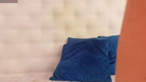 Snapshot of karissia_ chatting on June 19, 3:11 am KARISSIA online show from June 19, 3:11 am