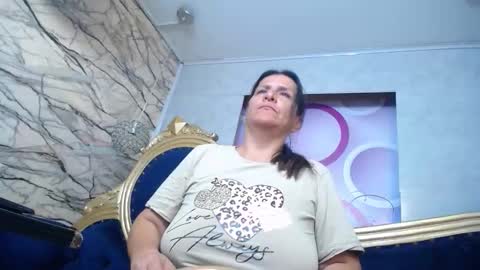 Karito online show from October 31, 11:11 am