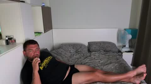 Snapshot of karl_and_klara chatting on July 13, 7:05 pm karl_and_klara online show from July 13, 7:05 pm