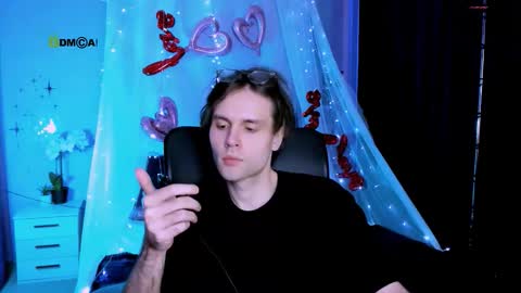 Karl online show from March 10, 8:03 pm