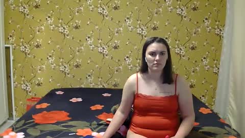 Snapshot of karla318103 chatting on February 1, 7:34 pm Karla online show from February 1, 7:34 pm