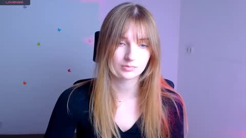 Snapshot of karla_flower chatting on October 6, 11:29 am Karla online show from October 6, 11:29 am