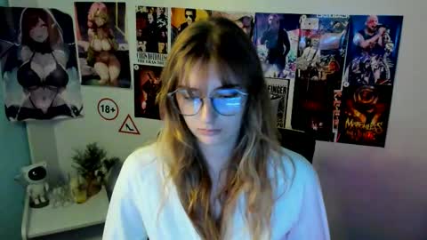 Snapshot of karla_flower chatting on October 11, 6:34 am Karla online show from October 11, 6:34 am