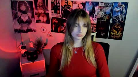 Snapshot of karla_flower chatting on November 6, 1:23 pm Karla online show from November 6, 1:23 pm