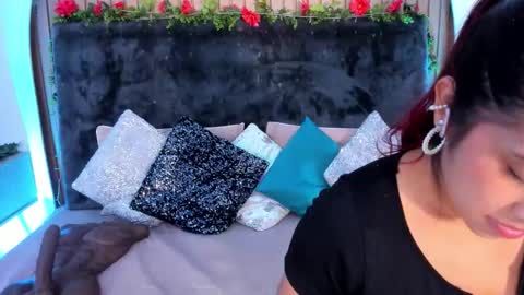 Snapshot of karla_gonzaless chatting on January 6, 6:11 pm Karla Gonzaless online show from January 6, 6:11 pm