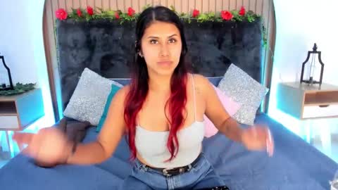 Snapshot of karla_gonzaless chatting on January 17, 6:44 pm Karla Gonzaless online show from January 17, 6:44 pm