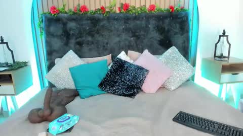 Snapshot of karla_gonzaless chatting on February 27, 6:52 pm Karla Gonzaless online show from February 27, 6:52 pm