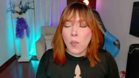 Snapshot of karla_hill_28 chatting on June 8, 3:40 am Karlita online show from June 8, 3:40 am
