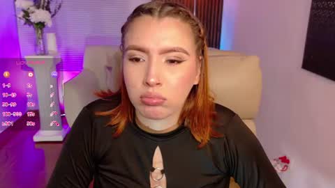 Snapshot of karla_hill_28 chatting on July 5, 4:19 am Karlita online show from July 5, 4:19 am