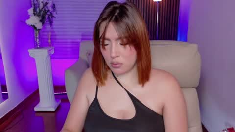 Snapshot of karla_hill_28 chatting on July 31, 2:44 am Karlita online show from July 31, 2:44 am
