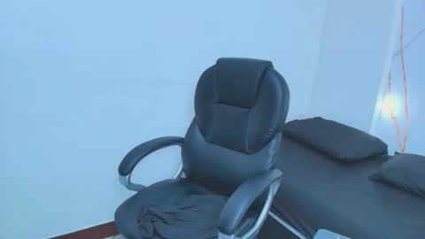 karla_hilton1 online show from November 20, 11:32 am