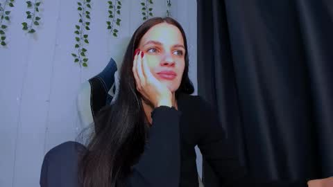 karla_lim online show from October 25, 4:46 pm