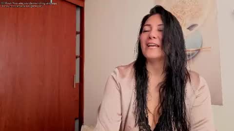 Snapshot of karla_valk1 chatting on August 7, 4:42 pm karla online show from August 7, 4:42 pm