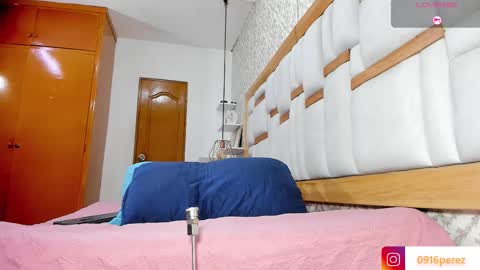 karolina  online show from November 8, 7:12 pm