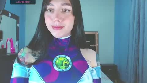 Snapshot of karla_zambrano chatting on July 12, 7:27 pm karla online show from July 12, 7:27 pm