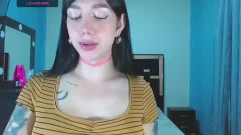 Snapshot of karla_zambrano chatting on July 23, 8:18 pm karla online show from July 23, 8:18 pm