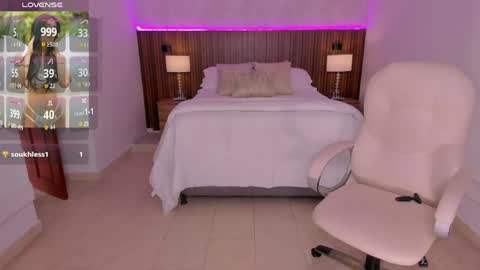 Snapshot of karlaa_james chatting on June 9, 11:11 am Karlaa online show from June 9, 11:11 am