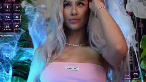 Snapshot of karlabart chatting on October 23, 7:12 pm KarlaBart online show from October 23, 7:12 pm