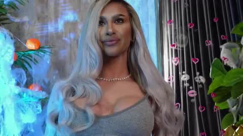 Snapshot of karlabart chatting on October 28, 8:11 pm KarlaBart online show from October 28, 8:11 pm