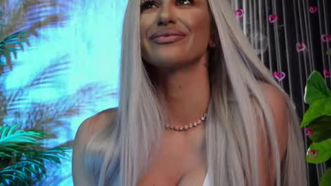 Snapshot of karlabart chatting on November 2, 9:06 pm KarlaBart online show from November 2, 9:06 pm