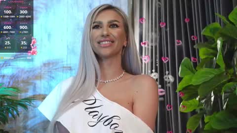 Snapshot of karlabart chatting on November 12, 8:08 pm KarlaBart online show from November 12, 8:08 pm