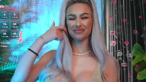 Snapshot of karlabart chatting on November 21, 8:40 pm KarlaBart online show from November 21, 8:40 pm