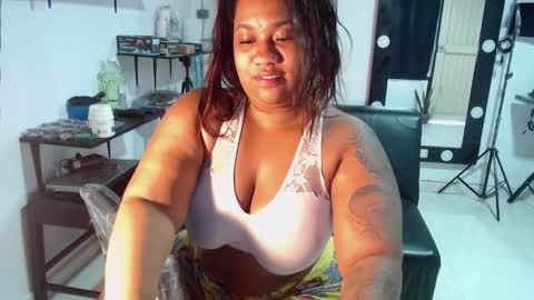 karlaluann online show from January 17, 12:32 pm