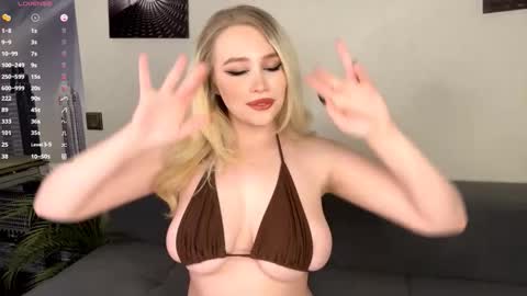 Olivia online show from December 1, 4:50 am