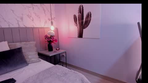 karlla_brown online show from April 30, 9:08 pm