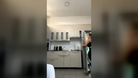 karlla_brown online show from July 31, 2:27 pm