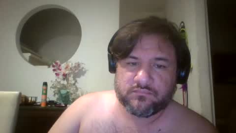 Snapshot of karlmagnus19 chatting on July 14, 5:01 am karlmagnus19 online show from July 14, 5:01 am