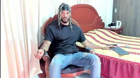 Snapshot of karlmarley1 chatting on February 26, 9:08 am Karl online show from February 26, 9:08 am